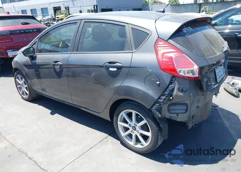 2015 Ford Fiesta Se z USA, uszkodzony, nr VIN 3FADP4EJ9FM151081